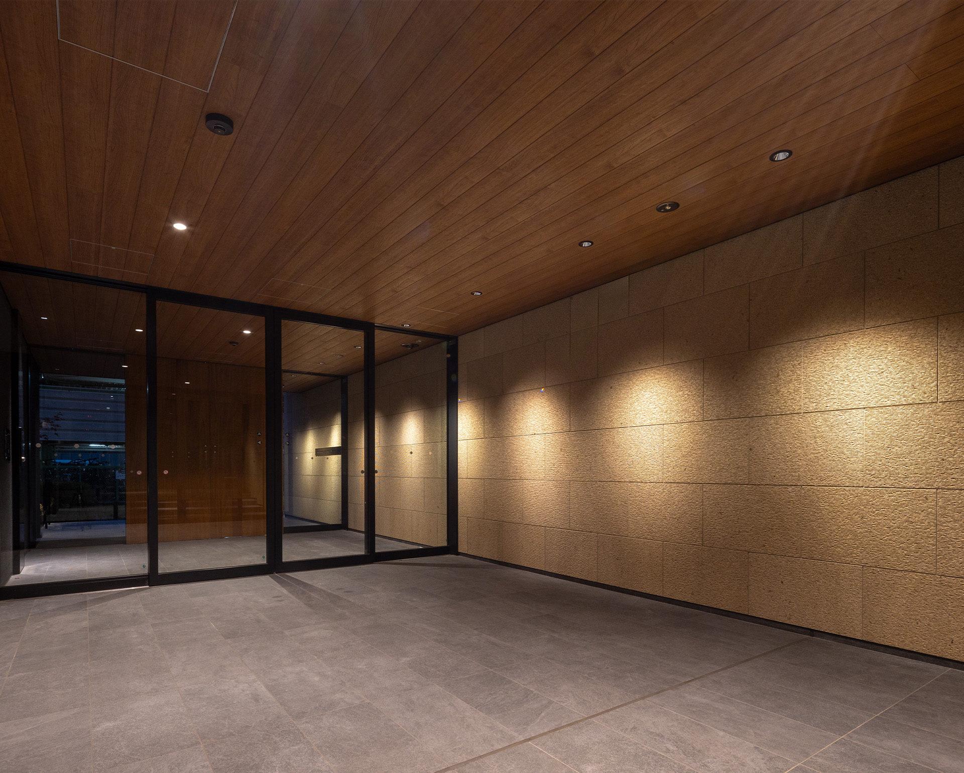 増築棟エントランス