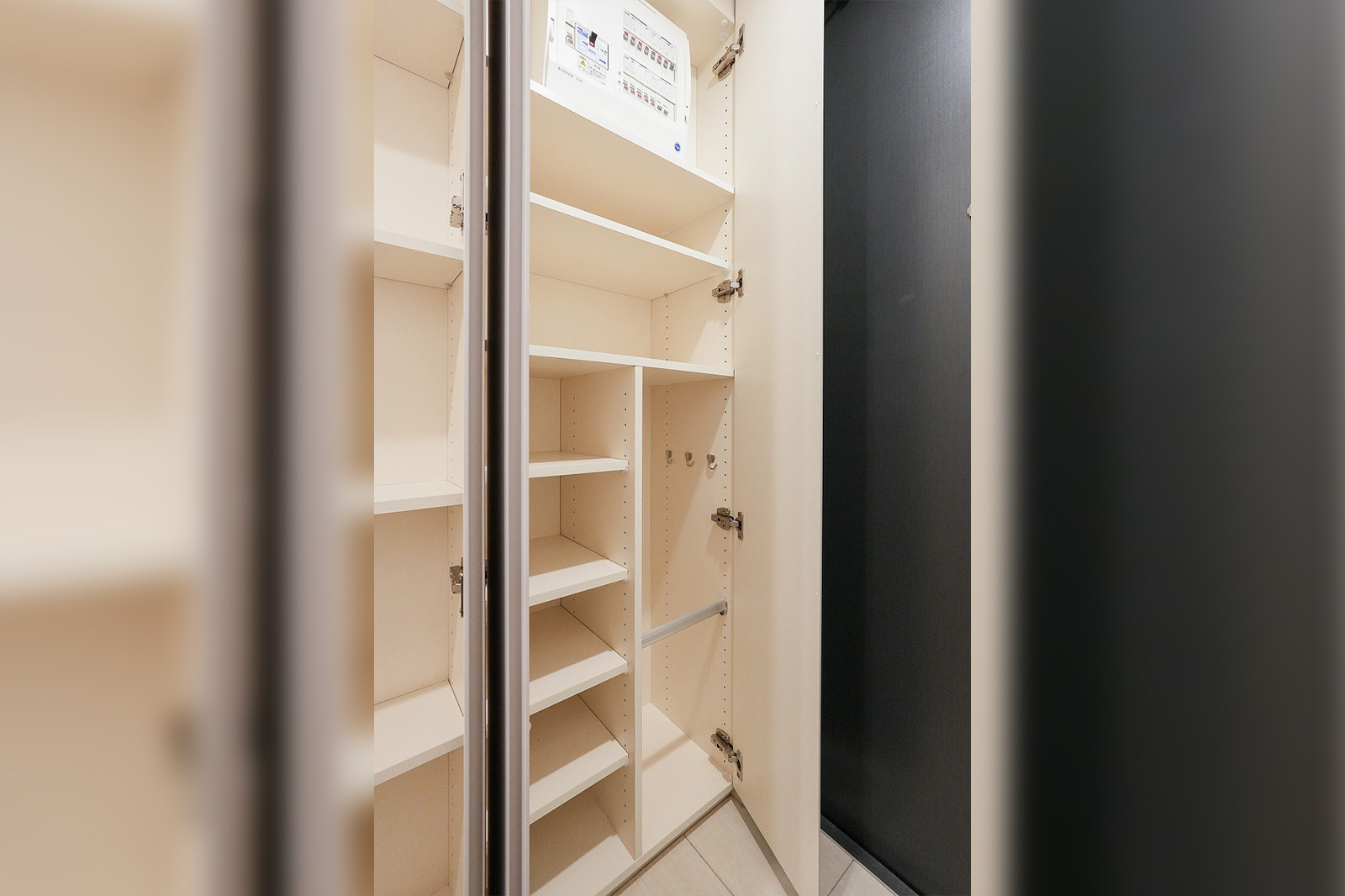 シューズボックス